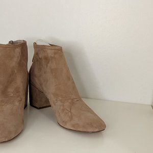 Barneys New York Nolin Soft Stretch Suede Booties  NIB SZ 11 (41)